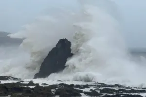 तूफान ने लिया विकराल रूप... इस देश में मचाई तबाही, अब तक 14 की मौत, 124 लोग लापता