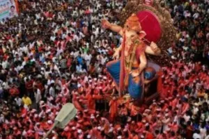 Ganesh Visarjan: महाराष्ट्र में लालबाग के राजा का विसर्जन, तेज बहाव में में डूबे चार, 13 लोग लापता 
