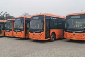 Good News: लखनऊ और कानपुर के 10-10 मार्गों पर ई-बसों का संचालन निजी ऑपरेटर करेंगे, मंत्रिमंडल ने दी मंजूरी 