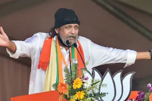 मिथुन चक्रवर्ती ने दायर किया TMC के कुणाल घोष पर 100 करोड़ के मानहानि का मुकदमा, Kunal ने किया पलटवार