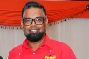कौन है इरफान अली? गुयाना के दूसरी बार बने राष्ट्रपति... ली शपथ 