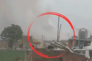 Lucknow News: बेहटा में तीसरी बार हुआ ब्लॉस्ट, गड्‌ढों में दबाया था बारूद, पुलिस की बड़ी लापरवाही!