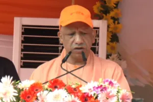 लखनऊ में 'नमो युवा रन' मैराथन...  सीएम योगी ने फिटनेस और राष्ट्र निर्माण का दिया संदेश