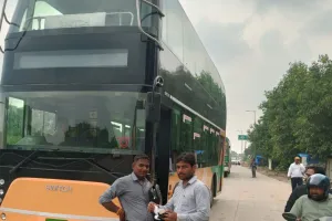 डबल डेकर बसों को मिलेगी ऊर्जा.. अक्टूबर तक तैयार हो जाएगा चार्जिंग स्टेशन, ये होंगे रूट 