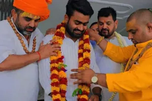 बृजभूषण के करीबी के बेटे को पीटा: दबंगों ने किया अपहरण का प्रयास, जान से मारने की धमकी