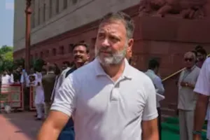 रायबरेली पहुंचे राहुल गांधी, 2 दिवसीय दौरे में कई कार्यक्रमों में लेंगे हिस्सा...विकास परियोजनाओं की करेंगे समीक्षा 