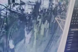 'I Love Mohammed' पोस्टर विवाद,प्रदेशभर में कई जगह तनाव..  बाराबंकी में बैनर फाड़े जाने पर हंगामा, छावनी में तब्दील हुआ गांव