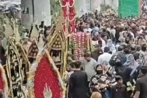 लखनऊ में मुहर्रम पर निकला चुप ताजिये का जुलुस, देर रात तक जारी रहा इमामबाड़ों और कर्बलाओं में मजलिसों का सिलसिला