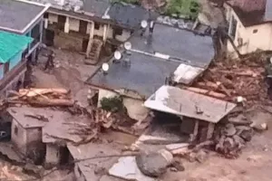 उत्तराखंड में भारी तबाही: चमोली के नंदानगर में भारी बारिश से भूस्खलन, 5 लापता 
