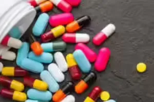 New GST Rates: दवाओं पर कम डिस्काउंट, GST बदलाव की वजह से मरीजों की जेब पर असर 