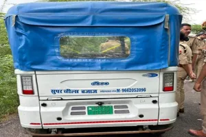 लखनऊ : ऑटो चालक की दिनदहाड़े गला रेतकर हत्या, आरोपित युवक को पुलिस ने किया गिरफ्तार