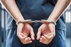 Ballia Crime: 10 साल के मासूम की बेरहमी से की हत्या, पुलिस मुठभेड़ के बाद आरोपी गिरफ्तार 