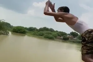 लखीमपुर खीरी: युवक ने शारदा नहर में लगाई छलांग, गोताखोर कर रहे तलाश