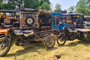 Moradabad : चलती फिरती मौत बनने की कगार पर जुगाड़ के वाहन, हादसों के बावजूद नहीं जागे जिम्मेदार 