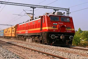 चंडीगढ़, पुणे, मुंबई, बड़ौदा जाने वाले यात्री ध्यान दें : 35 विशेष ट्रेनों से सफर होगा सुहाना