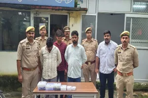 लखीमपुर खीरी : झांसे में लेकर खाताधारकों के नाम पर साइबर ठगी, तीन शातिर गिरफ्तार