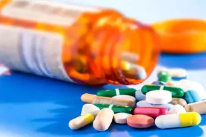 दवा निगरानी तंत्र में बेहद कमजोर है यूपी, 200 दवा प्रतिष्ठानों पर एक औषधि निरीक्षक की होनी चाहिए तैनाती