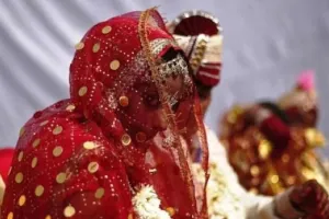 Bareilly : 15 साल की किशोरी का कर दिया ब्याह, पति ने नशे में पीटा तो दूसरे युवक संग भागी