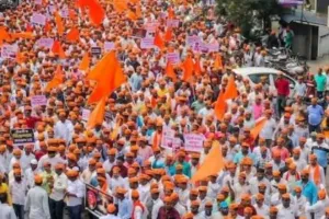  मराठा आरक्षण : प्रदर्शनकारियों के खिलाफ दर्ज हुये कई मामले, सरकारी आदेश से ओबीसी नेता नाखुश ! भाजपा एमएलसी ने कही यह बात  