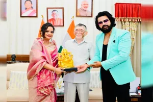 झारखंड के राज्यपाल संतोष गंगवार से मिले मुकेश जे भारती व मंजू भारती