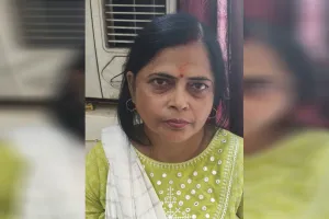 Bareilly : प्रधानाध्यापिका कक्षा में 50 हजार की रिश्वत लेते गिरफ्तार, बेखौफ होकर करती थी घूसखोरी की बातें