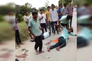 रामपुर : बाइकों की भिड़ंत में तीन लोग घायल, दूसरे हादसे में महिला की मौत