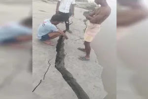 UP : सहसवान क्षेत्र में महावा नदी की विनाशलीला से दहशत में आए लोग