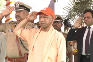 CM योगी ने सर्वोच्च बलिदान देने वाले पुलिसकर्मियों के परिवारों को मदद का दिलाया भरोसा