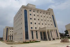 बरेली : यूनानी मेडिकल कॉलेज की बिजली चालू, हैंडओवर न होने से संचालन अटका