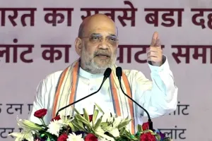 अमित शाह ने नक्सलियों को दी चेतावनी :  हथियारों के बल पर बस्तर की शांति भंग करने वालों को मुंहतोड़ जवाब देंगे सुरक्षा बल