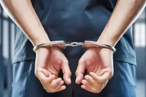 बदायूं : ससुर की हत्या करने वाला युवक गिरफ्तार, आलाकत्ल बरामद