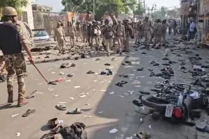 बरेली बवाल : फरार इनामी तीन हिस्ट्रीशीटर समेत सात की संपत्ति होगी कुर्क