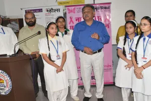 नारी कैंसर सुरक्षा अभियान : दस में एक महिला में स्तन कैंसर के लक्षण, तीसरी या चौथी स्टेज पर डॉक्टर पास जाते हैं लोग