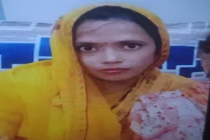 कानपुर : फंदे से लटकता मिला महिला का शव, पिता ने दामाद लगाया हत्या का आरोप, जानें पूरा मामला