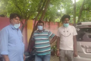  कानपुर: आईआईटी छात्र की मौत से टूट गया परिवार... बोले परिजन- 24 घंटे में एक बार तो हॉस्टल के कमरों में बच्चों को देखा जाए