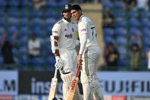 दिल्ली टेस्ट :  पहले दिन भारत का दबदबा, जायसवाल ने जड़ा 7 वां शतक, भारत ने बनाए 318 रन 