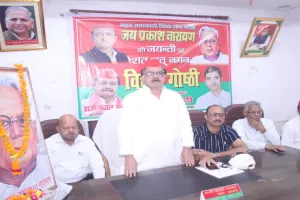 कानपुर : जेपी नारायण ने आईएमए की छत से युवाओं को किया था संबोधत 