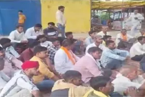 अयोध्या : दलित-मुस्लिम पर 'पेड़ कटाई' के आरोप में FIR दर्ज, भाजपा विधायक ने किया विरोध, कार्रवाई को बताया 