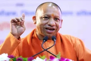 दिवाली पर उन लोगों की मदद करें जो दीये और मिठाई नहीं खरीद सकते: सीएम योगी आदित्यनाथ 