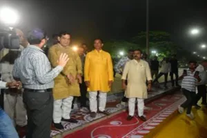 Chhath Mahaparva 2025: नगर विकास मंत्री ने किया लक्ष्मण मेला घाट का निरीक्षण, परखीं छठ पर्व की तैयारियां