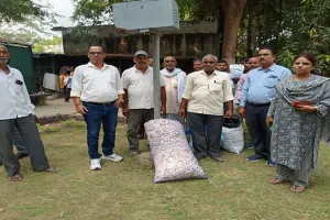 बाराबंकी : किसानों को वितरित किया गया निशुल्क प्याज-लहसुन के बीज 