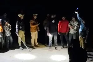 बहराइच में बड़ा हादसा : कौड़ियाला नदी में पलटी नाव, 15 से अधिक लापता, बचाव कार्य जारी