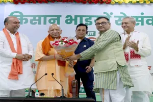 बाराबंकी : सरकार का फैसला गन्ना उत्पादक किसानों के लिए वरदान, किसानों नें जताया मुख्यमंत्री का आभार