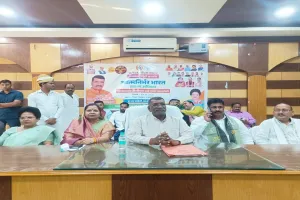 बाराबंकी में बोले मंत्री सुरेश राही- भारत को फिर बनाना है सोने की चिड़िया 