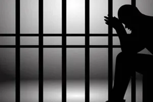 Moradabad : वकील साहब बंदी के लिए जेल में लेकर पहुंचे थे चरस, मगर खुल गई पोल