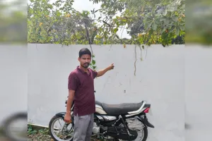 Bareilly: बाइक एजेंसी में लाखों की चोरी, सीसीटीवी भी ले गए चोर