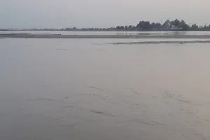 UP : सात दिन बाद फिर बढ़ा गंगा का जलस्तर, नरौरा से छोड़ा गया 35 हजार क्यूसेक पानी