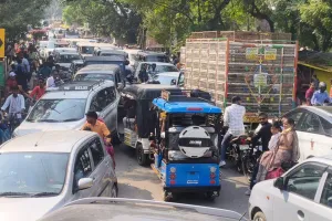 भैया दूज : त्योहार पर ट्रैफिक व्यवस्था चौपट...जाम में फंसी बहनें घंटों हुईं परेशान