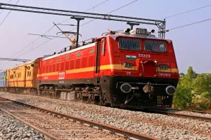 Bareilly : इज्जत नगर मंडल में दूसरे चरण में तीन रेल खंडों में लगेगा ‘कवच’