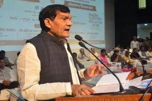 Bareilly : मंत्री एके शर्मा बोले- 70 साल में पिछली सरकारों ने लूटा, अब तेजी से हो रहा विकास